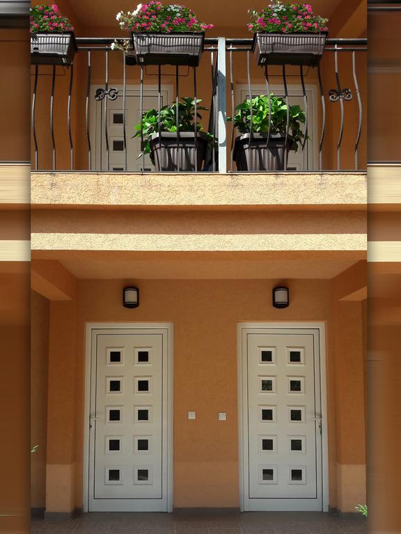 Apartments Sergej Sutomore Extérieur photo
